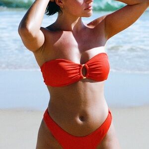 *NEW WITH TAGS* L*Space Ribbed Jasper Bikini Top in “Pimento”